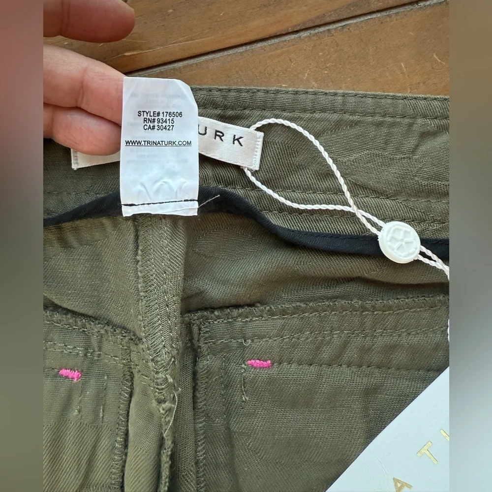 Trina Turk Isley Cargo Pants Size 10 NWT Olive Jacquard Camo, Pink Stitch, $278 - Picture 3 of 12